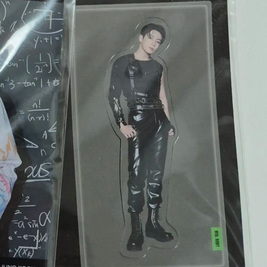 BTS 2022 SEASON'S GREETINS + JUNG GOOK MAGNET