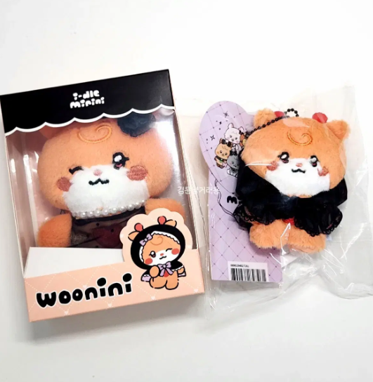 i-dle YUQI minini woonini official line freinds key ring + photocard