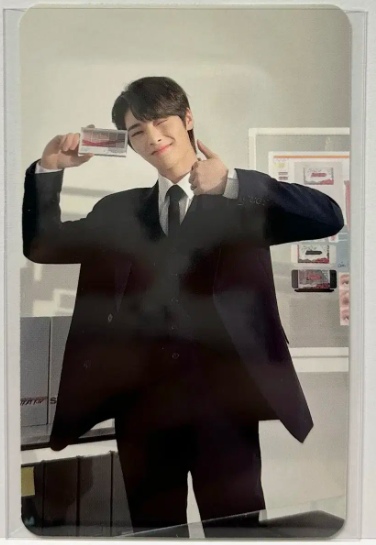 Двостороння фотокартка Stray Kids IN CLIO Office