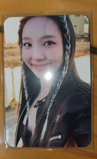 TWICE NAYEON JYP SHOP SPECIAL PHOTOCARD