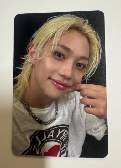 Stray Kids Феликс Карма APPLE MUSIC Фотокарточка