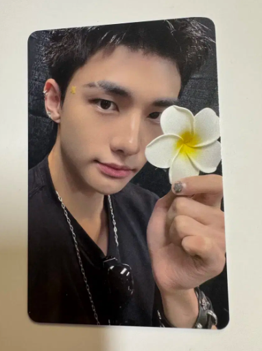 Stray Kids ХЬОНДЖІН КАРМА ЕВЕРЛАЙН ФОТОКАРТКА