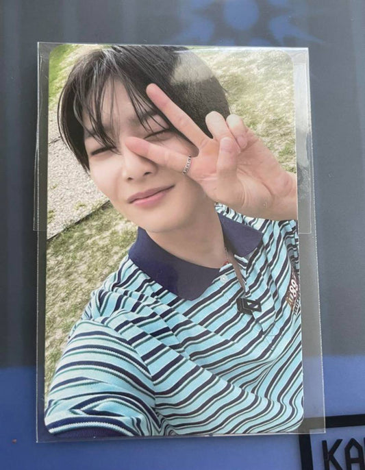 Stray Kids I.N 1st week Photocard