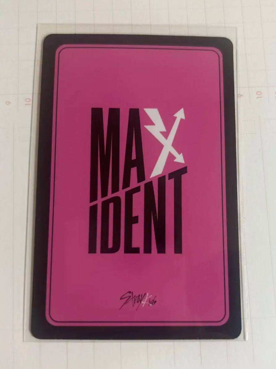 Stray Kids LeeKnow Maxident photocard