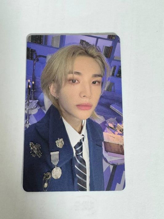 Stray Kids Hyunjin MAGIC School Photocard