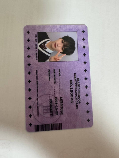 Stray Kids LEE KNOW MAGIC SCHOOL id Photocard