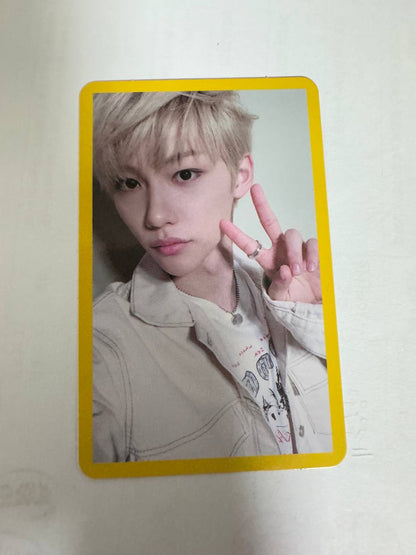 Stray Kids FELIX YELLOW WOOD Photocard